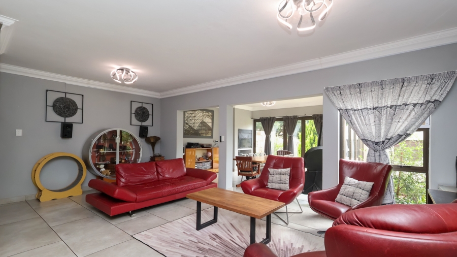 3 Bedroom Property for Sale in The Coves North West